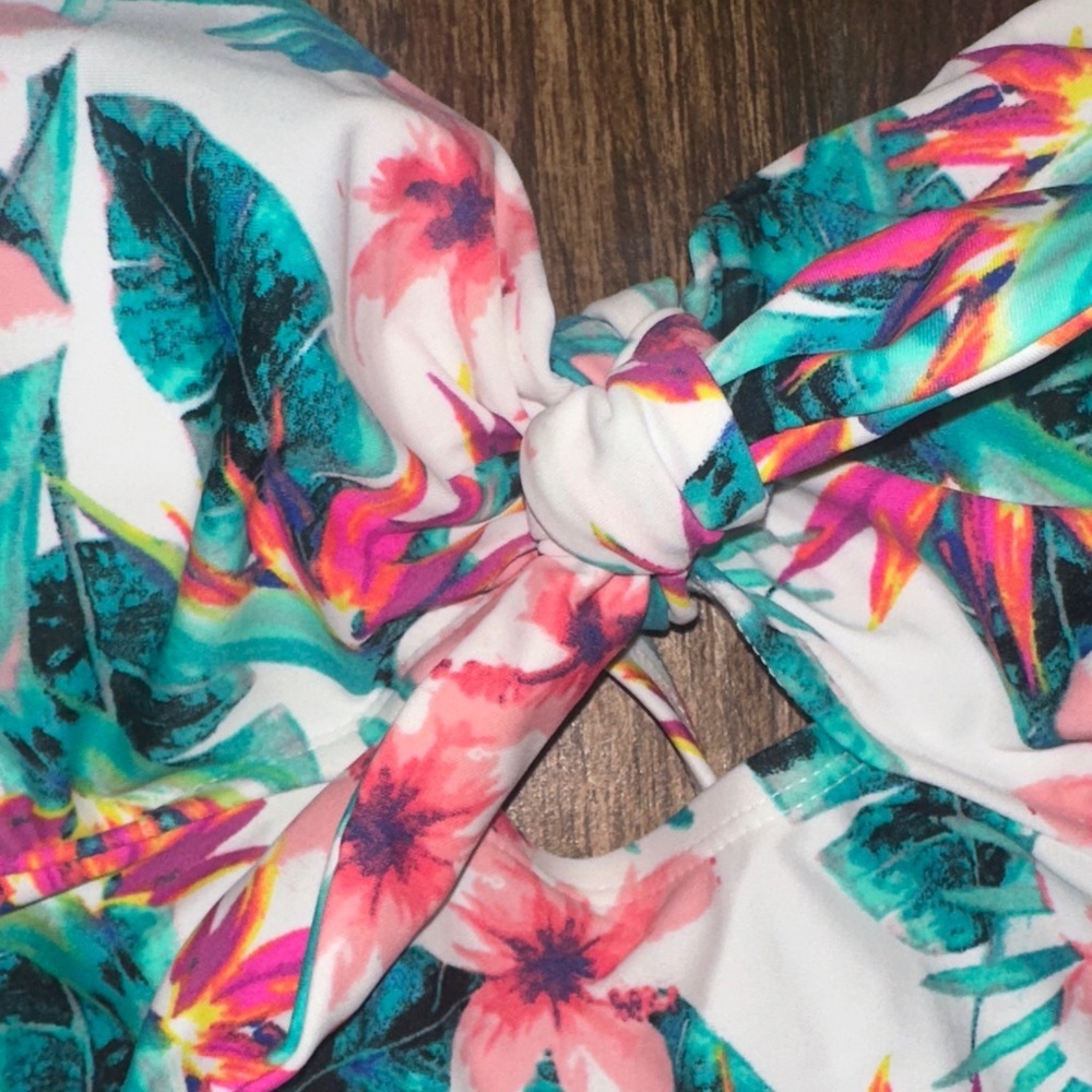 Tropical Floral Tankini Top Knot Front Flowy Swim Top Size Large - Picture 3 of 4